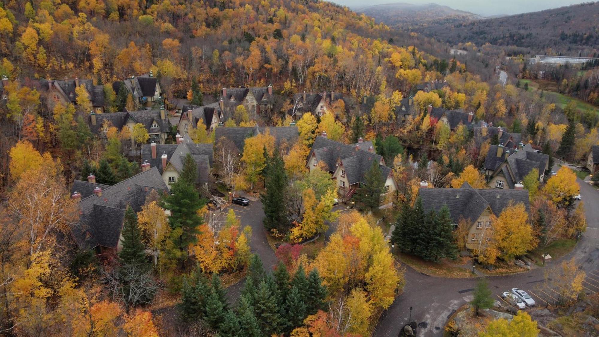 Апартаменты Le Plateau East By Tremblant Vacations Мон-Трамблан Экстерьер фото