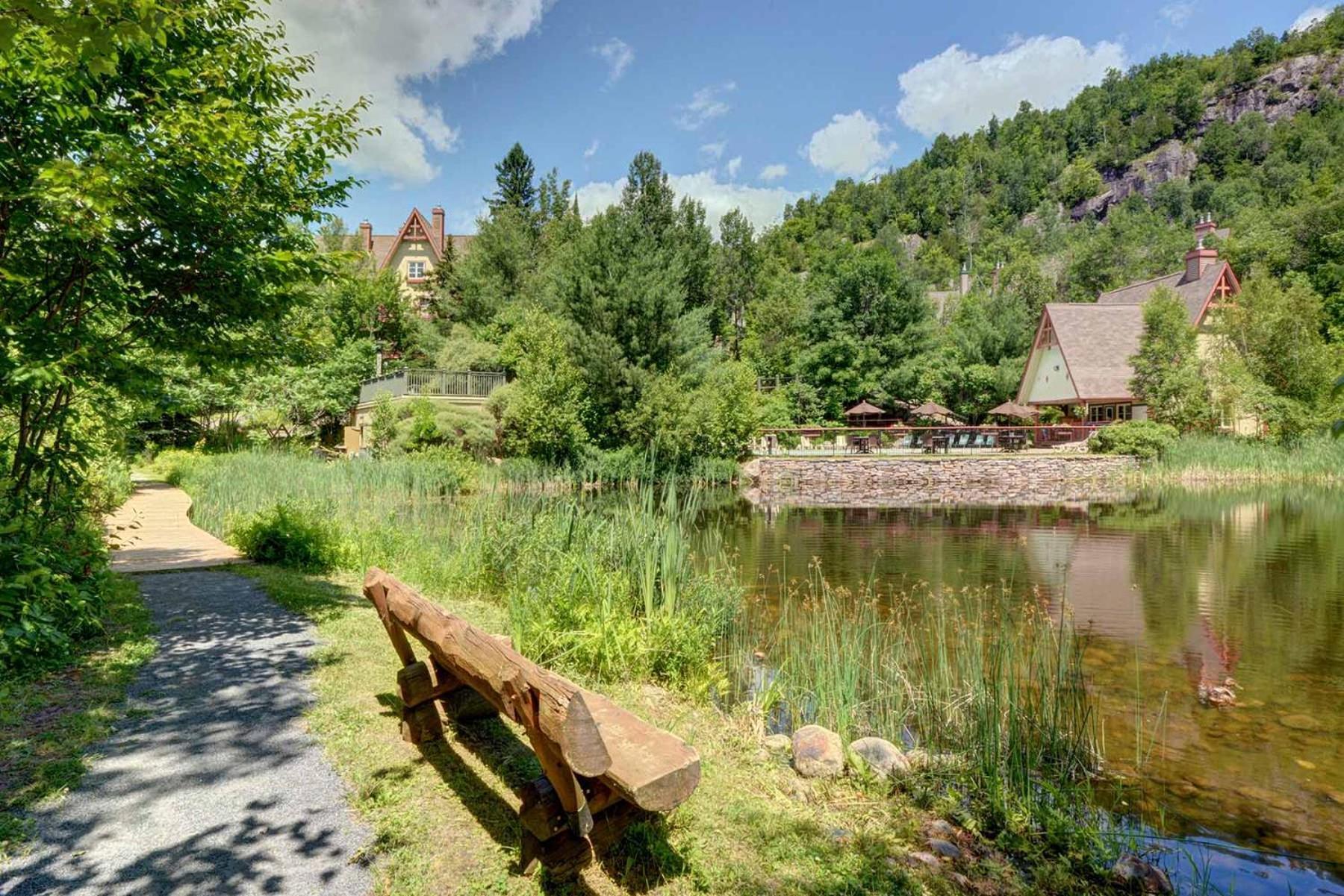 Апартаменты Le Plateau East By Tremblant Vacations Мон-Трамблан Экстерьер фото